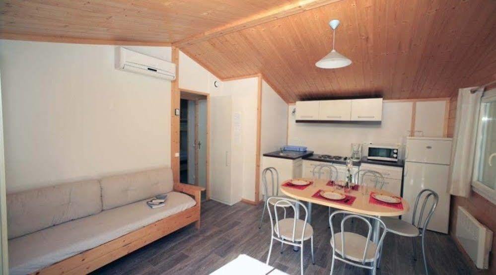 Residence Les Marines D'Oleron Monclar Quercy Vacances Saint-Pierre-d'Oleron Exterior photo